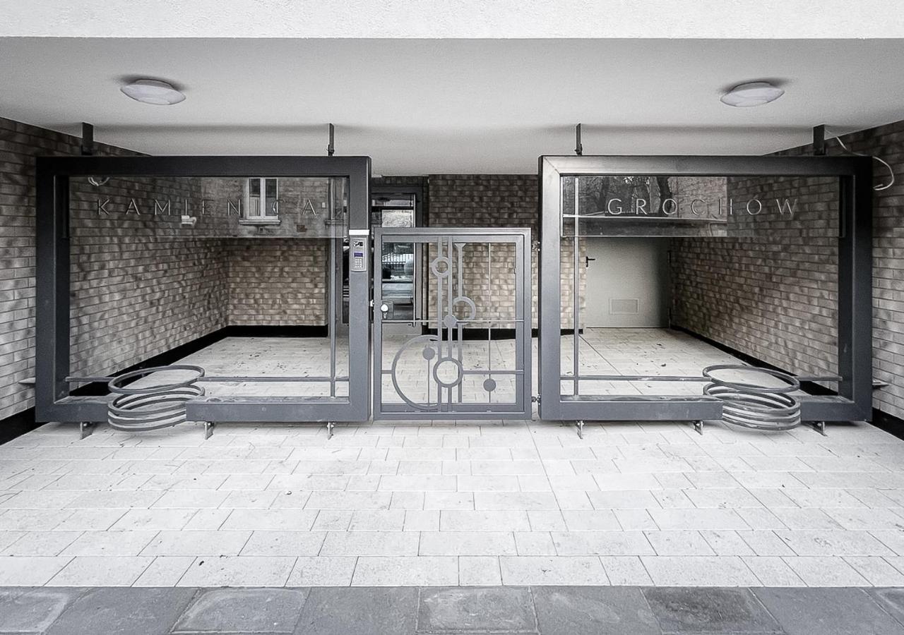 Apartament Sloneczny Kamienica Grochow With Free Parking Warszawa Eksteriør billede