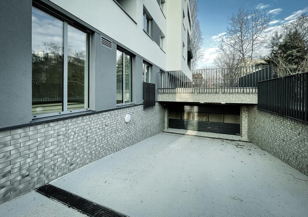 Apartament Sloneczny Kamienica Grochow With Free Parking Warszawa Eksteriør billede